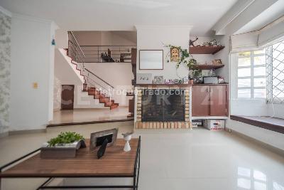 Casa en venta en Pontevedra, Bogotá · foto 5 de 18