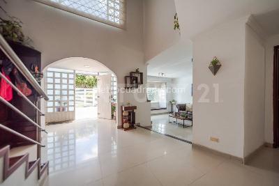 Casa en venta en Pontevedra, Bogotá · foto 11 de 18