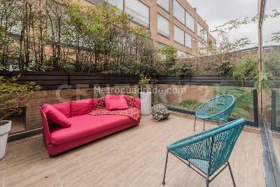 Apartamento de 3 alcobas en venta en Santa Paula, Bogotá, 213 m² · foto 2 de 20