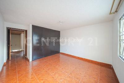 Casa de 5 alcobas en venta en El Paseo, Bogotá, 337 m² · foto 11 de 15