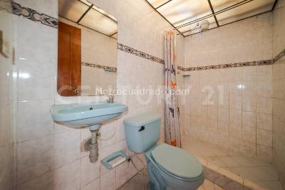 Casa de 5 alcobas en venta en El Paseo, Bogotá, 337 m² · foto 13 de 15
