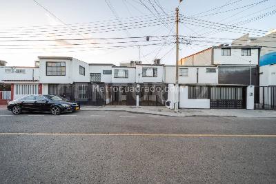 Casa de 5 alcobas en venta en El Paseo, Bogotá, 337 m² · foto 15 de 15
