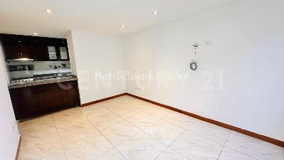 Apartamento en venta en La Granja, Bogotá · foto 4 de 18