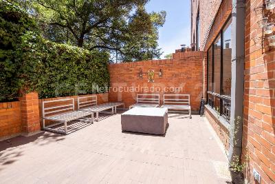 Apartamento de 3 alcobas en venta en Santa Barbara Alta, Bogotá, 215 m² · foto 2 de 18