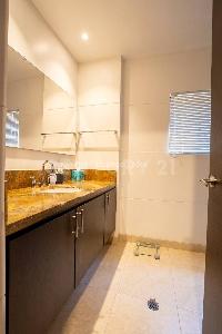 Apartamento de 3 alcobas en venta en Santa Barbara Alta, Bogotá, 215 m² · foto 13 de 18