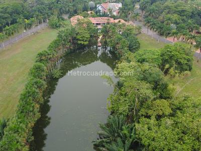 Casa de 4 alcobas en venta en Condominio Hacienda La Primavera, Villavicencio · foto 2 de 20
