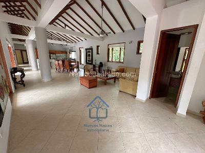 Casa de 4 alcobas en venta en Condominio Hacienda La Primavera, Villavicencio · foto 4 de 20