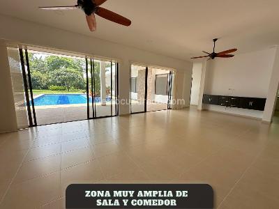 Casa de 5 alcobas en venta en Hacienda La Primavera, Villavicencio · foto 2 de 20