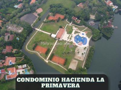 Casa de 5 alcobas en venta en Condominio Hacienda La Primavera, Villavicencio · foto 2 de 20