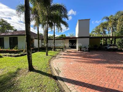 Casa de 5 alcobas en venta en Condominio Hacienda La Primavera, Villavicencio · foto 3 de 20