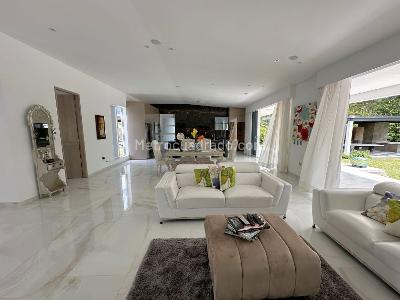 Casa de 4 alcobas en venta en Condominio Santa Teresita, Villavicencio · foto 4 de 20