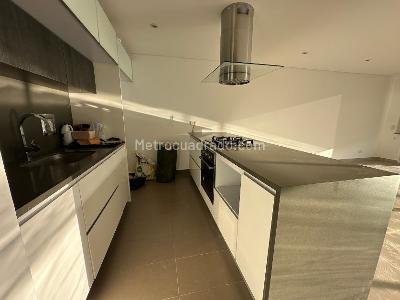 Apartamento de 2 alcobas en venta en Edificio Agora, Villavicencio, 124 m² · foto 3 de 19