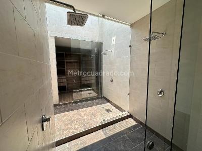 Casa de 5 alcobas en venta en Condominio Santa Teresita, Villavicencio · foto 15 de 20