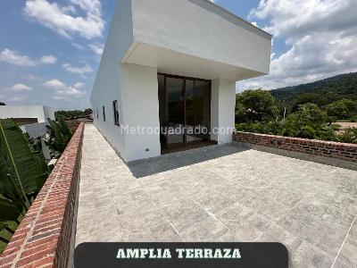 Casa de 5 alcobas en venta en Condominio Santa Teresita, Villavicencio · foto 19 de 20