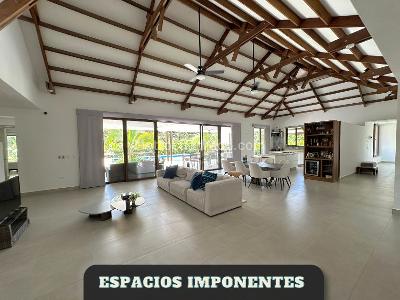 Casa de 4 alcobas en venta en Vereda El Cairo, Villavicencio, 606 m² · foto 2 de 19