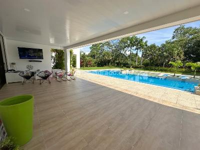 Casa de 4 alcobas en venta en Condominio Santa Teresita, Villavicencio, 1030 m² · foto 3 de 20