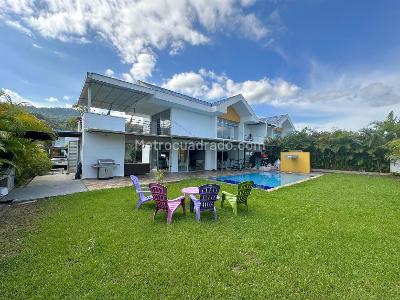 Casa de 4 alcobas en venta en Condominio Palma Real, Villavicencio, 800 m² · foto 2 de 20