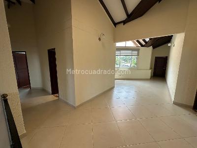 Casa de 5 alcobas en venta en Apiay, Villavicencio, 840 m² · foto 11 de 20