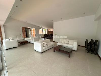 Casa de 4 alcobas en venta en Palma Real, Villavicencio, 350 m² · foto 8 de 20