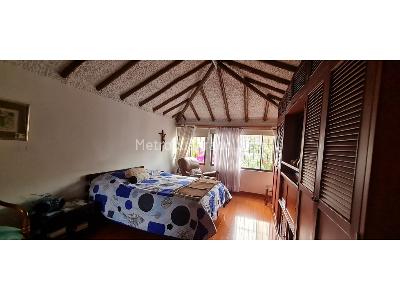 Casa de 4 alcobas en venta en Santa Ana Occidental, Bogotá, 254 m² · foto 3 de 18