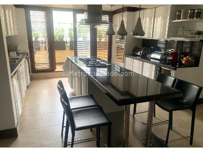 Apartamento de 4 alcobas en venta en Bella Suiza Alta, Bogotá, 310 m² · foto 10 de 20