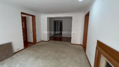 Apartamento en arriendo en Colina Campestre Gratamira, Bogotá · foto 4 de 16