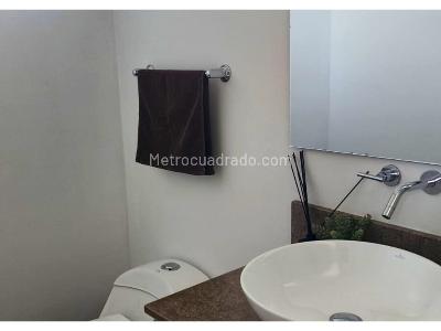 Casa de 3 alcobas en venta en Condominio Lagos De Iraka, Armenia, 254 m² · foto 12 de 16