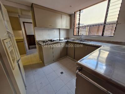 Apartamento en venta en Santa Barbara Central, Bogotá · foto 14 de 20