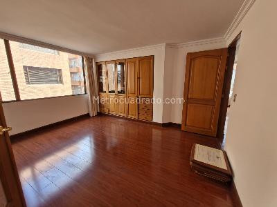 Apartamento en venta en Santa Barbara Central, Bogotá · foto 3 de 20