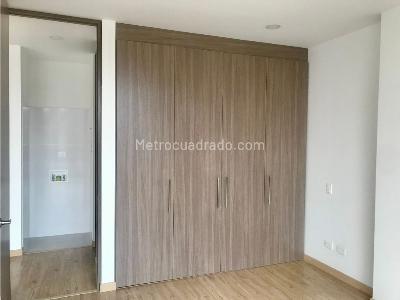 Apartamento en venta en Santa Barbara, Bogotá · foto 7 de 9