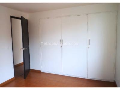 Apartamento de 2 alcobas en arriendo en El Nogal, Bogotá, 83 m² · foto 5 de 12