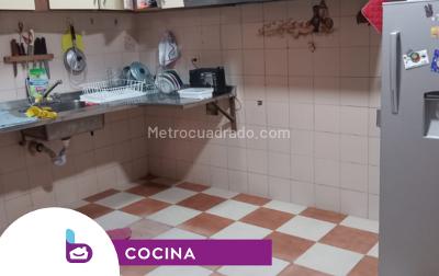 Casa de 5 alcobas en venta en Colombia, Bogotá, 306 m² · foto 6 de 13