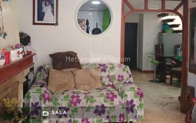 Casa de 5 alcobas en venta en Turingia, Bogotá, 178 m² · foto 13 de 15
