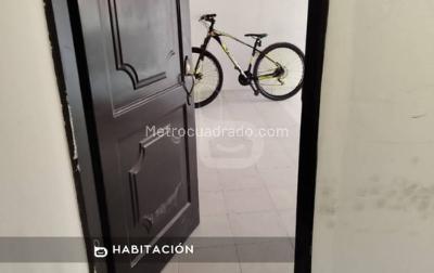 Casa de 5 alcobas en venta en San Pedro De Tibabuyes, Bogotá, 218 m² · foto 3 de 15