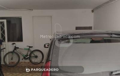 Casa de 5 alcobas en venta en San Pedro De Tibabuyes, Bogotá, 218 m² · foto 6 de 15