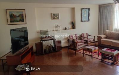 Casa de 5 alcobas en venta en La Trinidad, Bogotá, 585 m² · foto 8 de 9