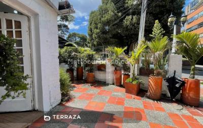 Casa de 5 alcobas en venta en El Nogal, Bogotá, 490 m² · foto 8 de 14