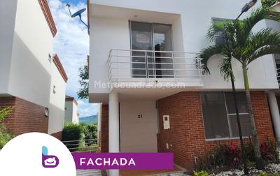 Casa de 3 alcobas en venta en Ibague, Ibagué, 207 m² · foto 2 de 10