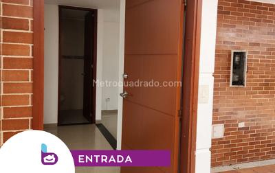 Casa de 3 alcobas en venta en Ibague, Ibagué, 207 m² · foto 3 de 10