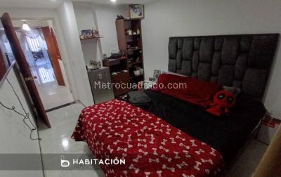 Casa de 4 alcobas en venta en La Alborada, Bogotá, 126 m² · foto 2 de 17