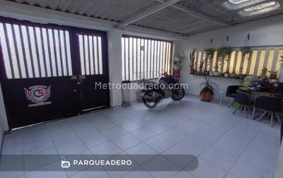 Casa de 4 alcobas en venta en La Alborada, Bogotá, 126 m² · foto 13 de 17