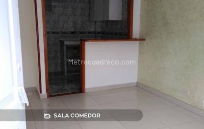 Casa de 2 alcobas en venta en Alamos Norte, Bogotá, 42 m² · foto 2 de 8