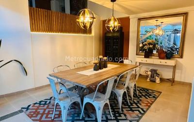 Casa de 5 alcobas en venta en Sur, Ibagué, 395 m² · foto 3 de 11