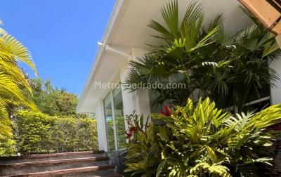 Casa de 5 alcobas en venta en Sur, Ibagué, 395 m² · foto 4 de 11