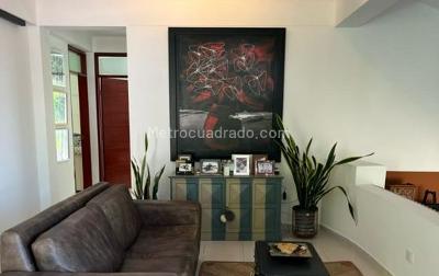 Casa de 5 alcobas en venta en Sur, Ibagué, 395 m² · foto 8 de 11