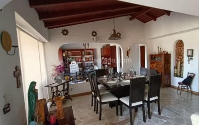 Apartamento de 4 alcobas en venta en Barrio Belen, Ibagué, 190 m² · foto 2 de 13