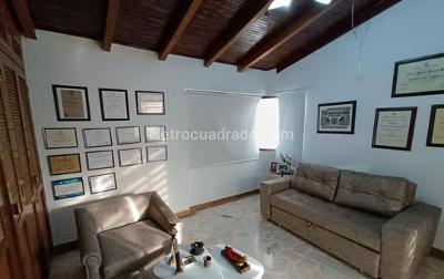 Apartamento de 4 alcobas en venta en Barrio Belen, Ibagué, 190 m² · foto 3 de 13