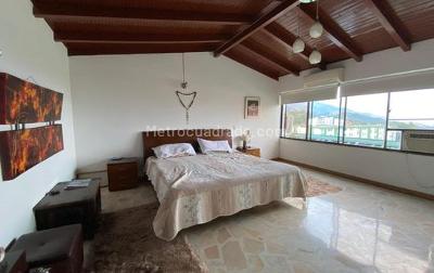 Apartamento de 4 alcobas en venta en Barrio Belen, Ibagué, 190 m² · foto 11 de 13