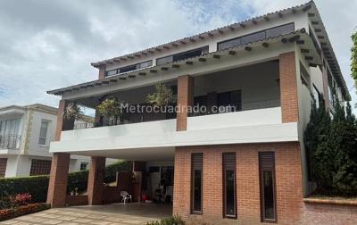 Casa de 5 alcobas en venta en Sur, Ibagué, 510 m² · foto 12 de 16