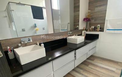 Casa de 5 alcobas en venta en Sur, Ibagué, 500 m² · foto 12 de 13